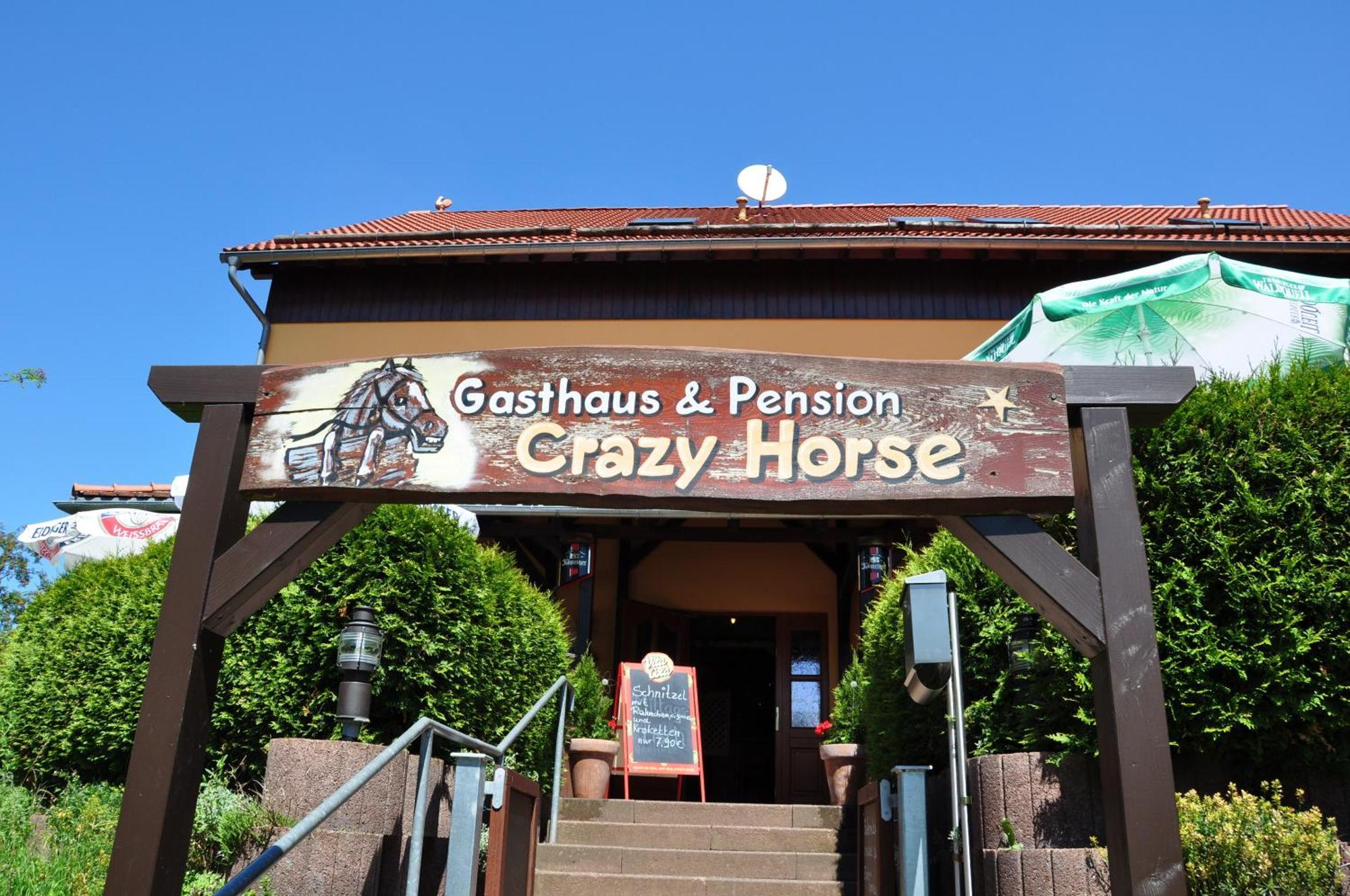 זול Steakhouse & Pension Crazy Horse מראה חיצוני תמונה