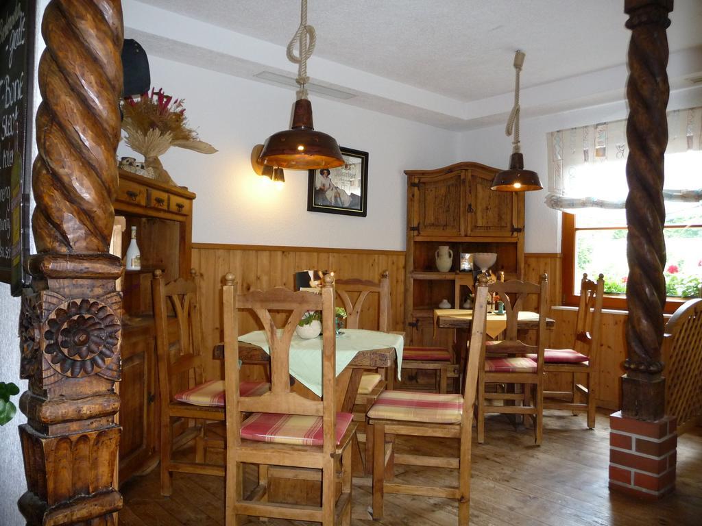 זול Steakhouse & Pension Crazy Horse מראה חיצוני תמונה